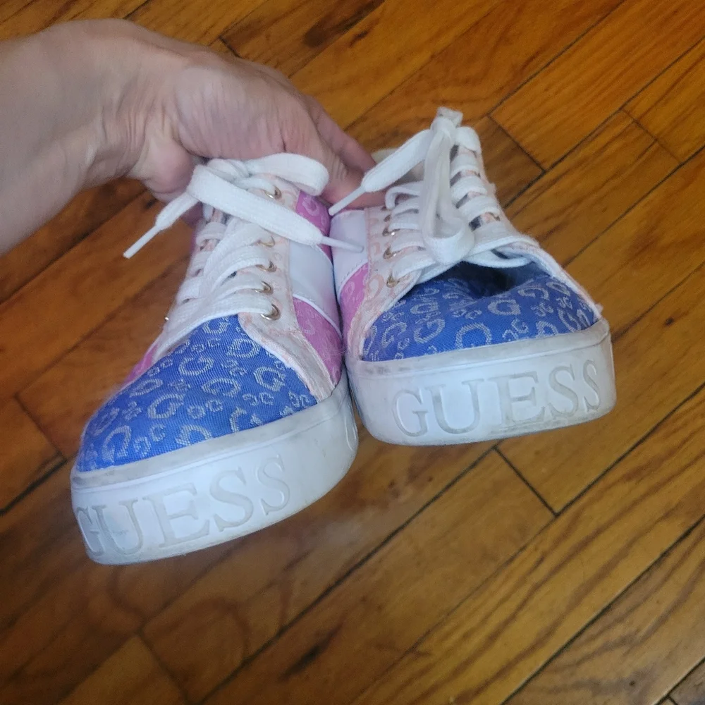 Y2K Guess Logo Patchwork' Sneakers‎ in Pink/Blue/Yellow EUC 90's Fashion Urban