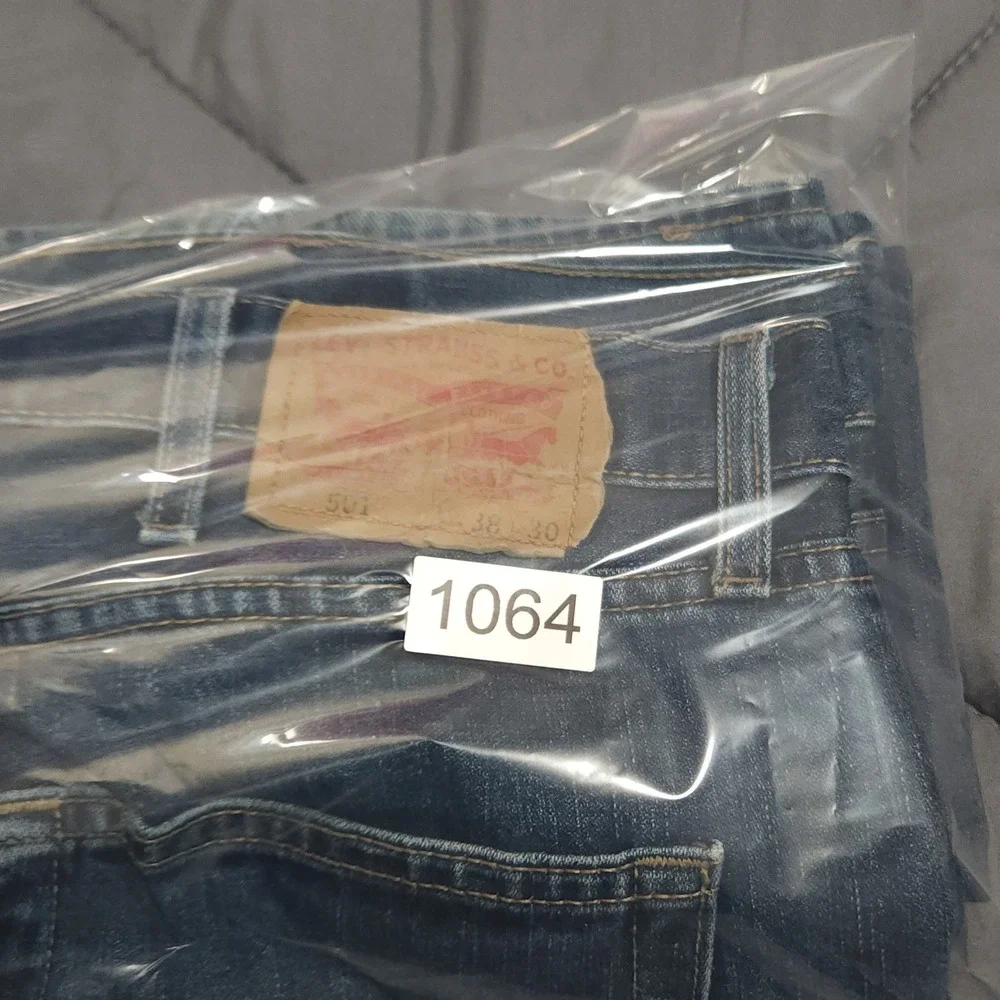 Levis classic levi