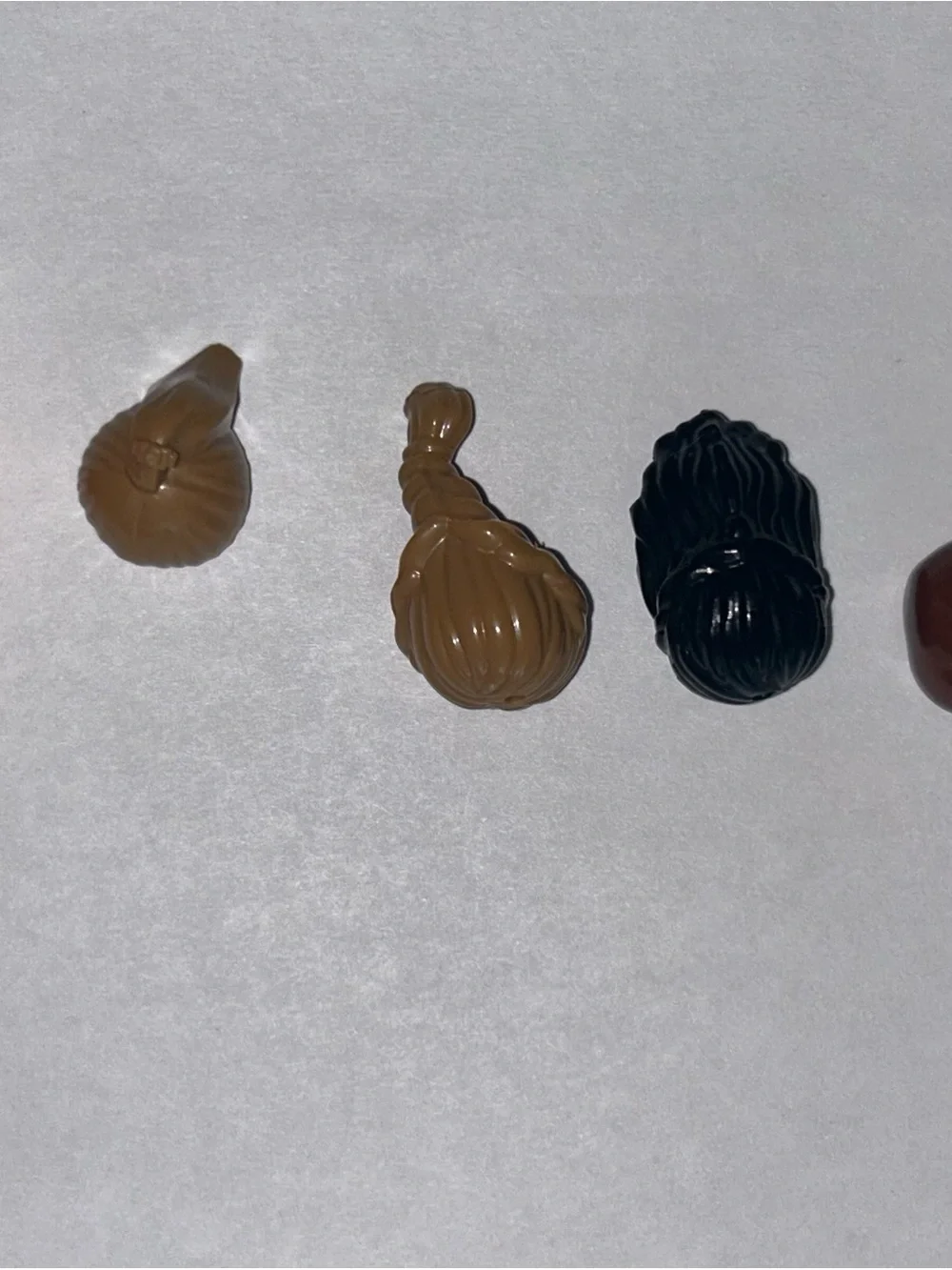 5 x Lego Minifigures hair pieces