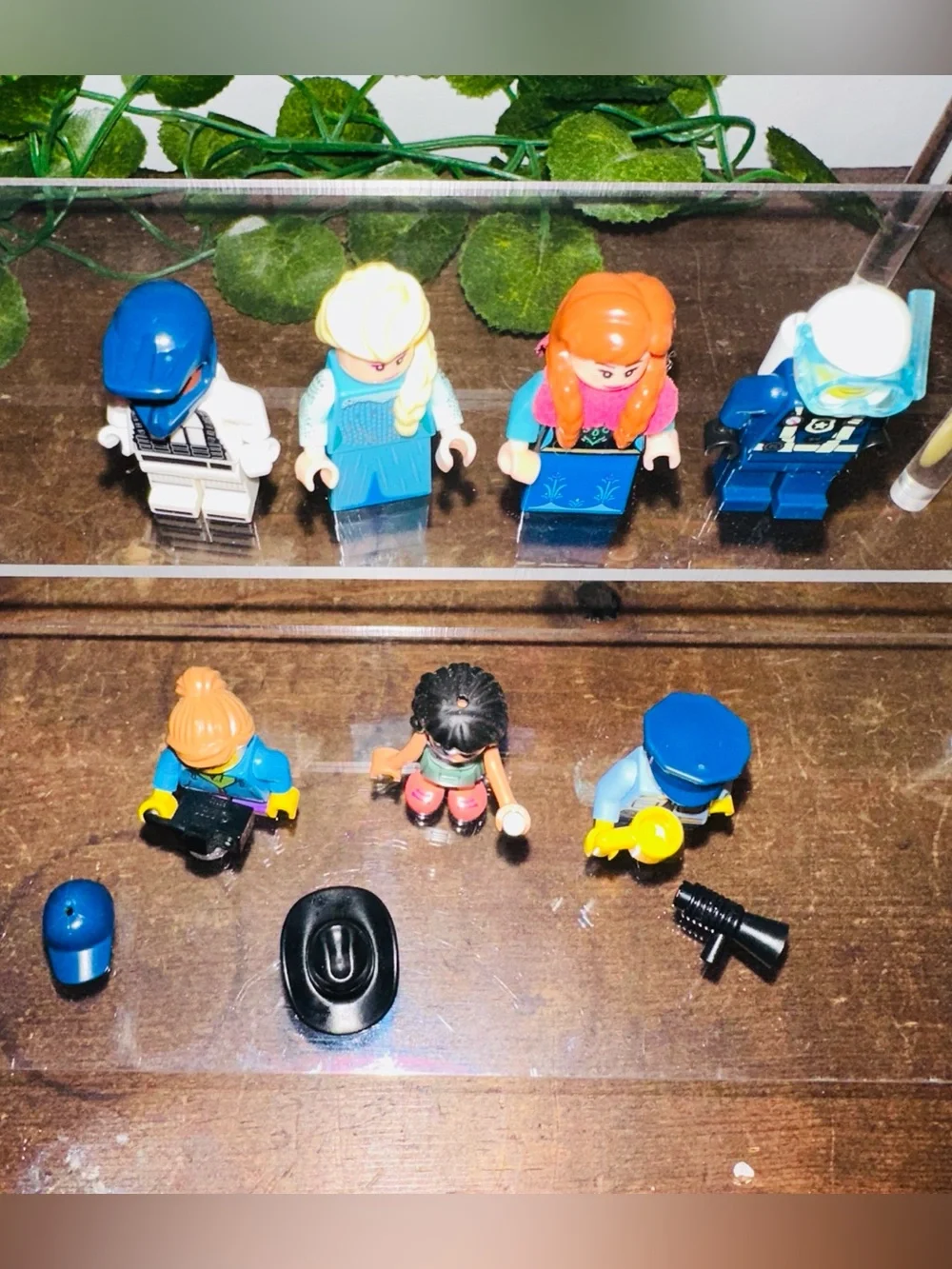 LEGO Minifig Minifigure and Accessory Bundle