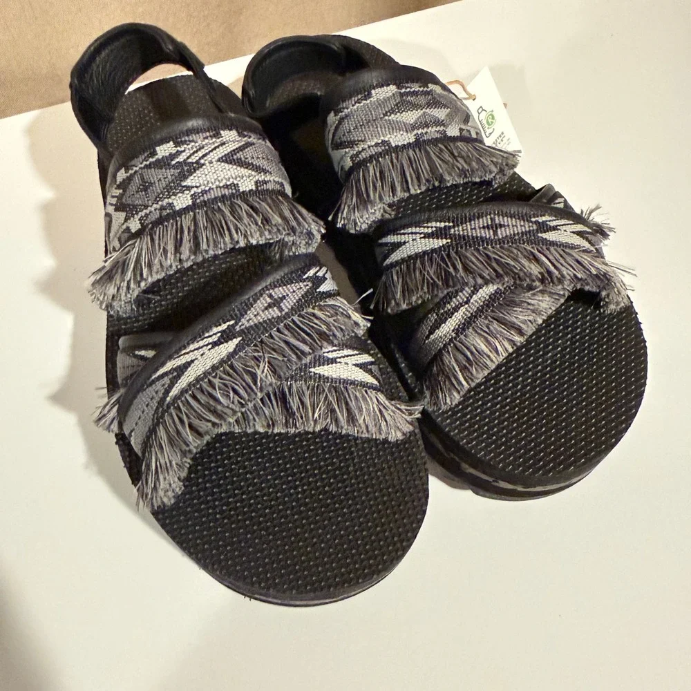 Teva Flatform Universal Fringe Sandals Black Grey Geometric Platform Womens