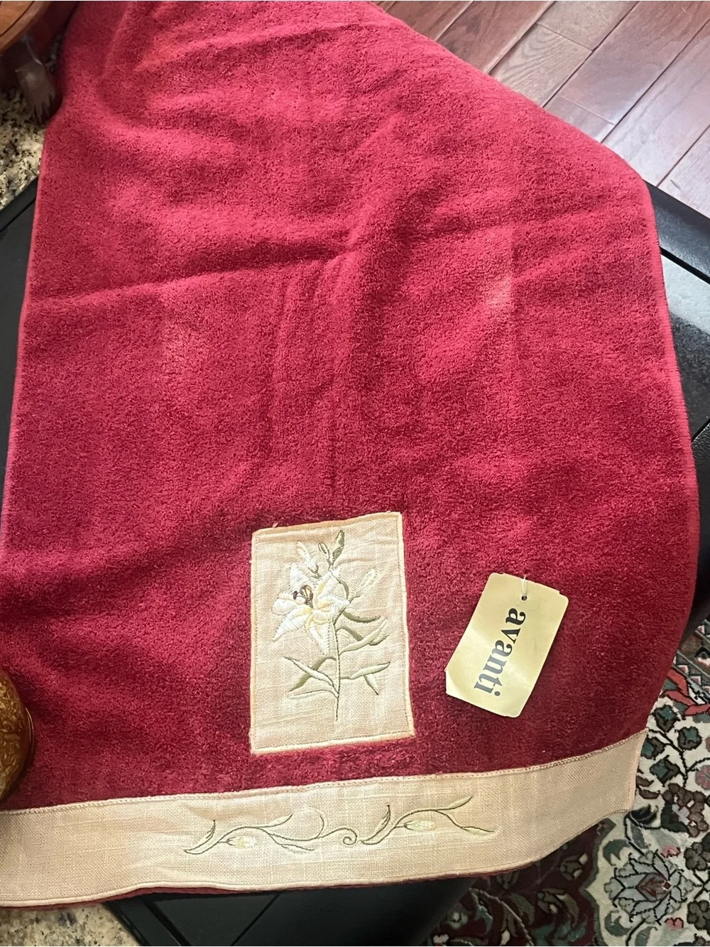 Avanti rich burgundy
