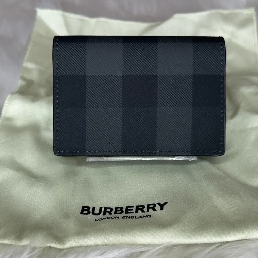 Burberry #00m00300 dust 051425