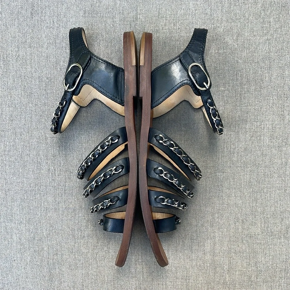 CHANEL flat strappy