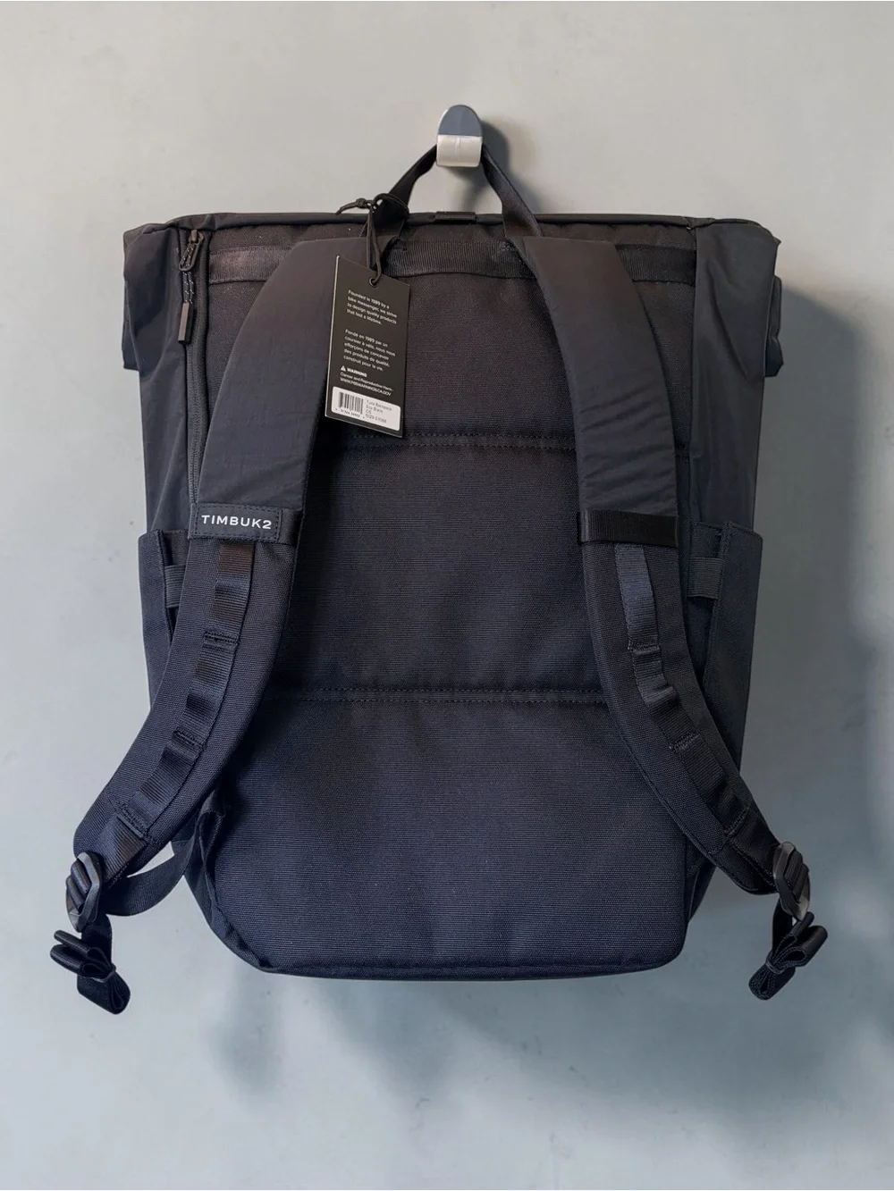 Timbuk2 items bottles pockets