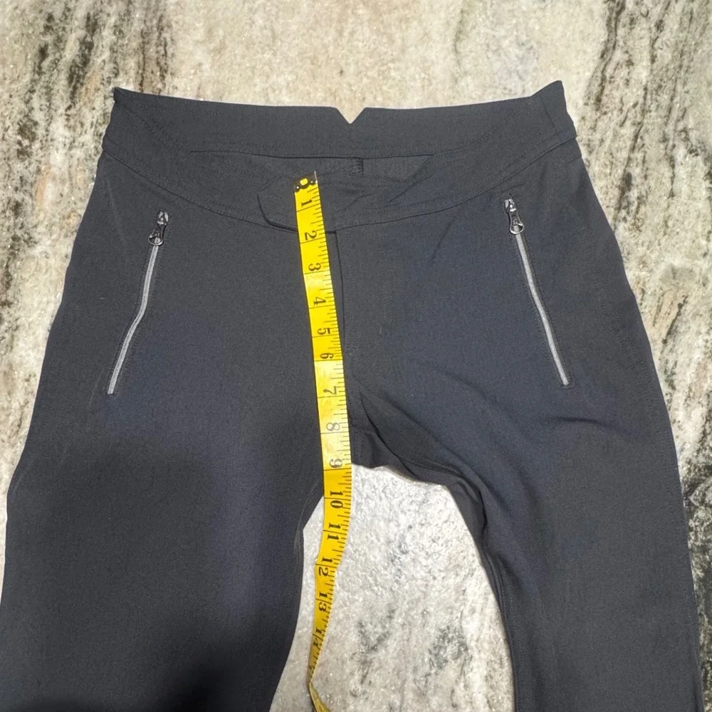 Lululemon Technical Commuter Pants Women Size 6 Slim Fit Black Zipper Pockets