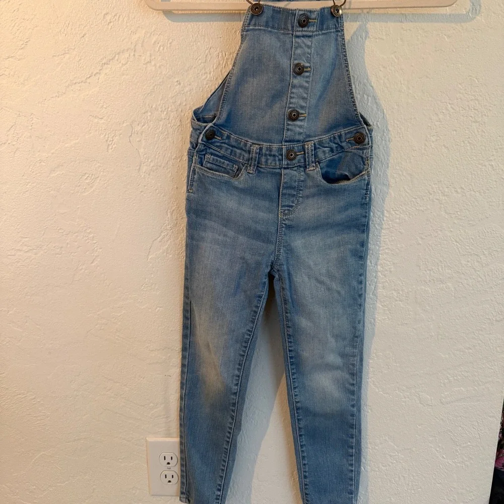 OshKosh Bgosh Girls Blue Denim Bib Overalls Slim Fit Light Wash Kids Size 10