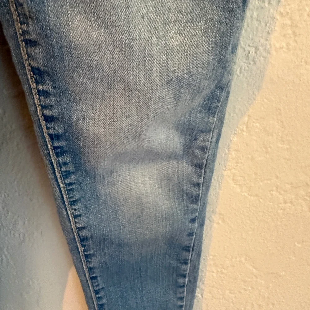 OshKosh Bgosh Girls Blue Denim Bib Overalls Slim Fit Light Wash Kids Size 10