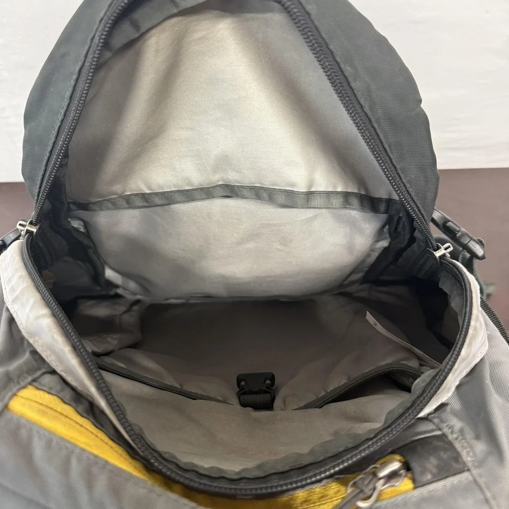 Patagonia Backpack Gray Chacabuco 32L Nylon Soft Case Laptop Daypack