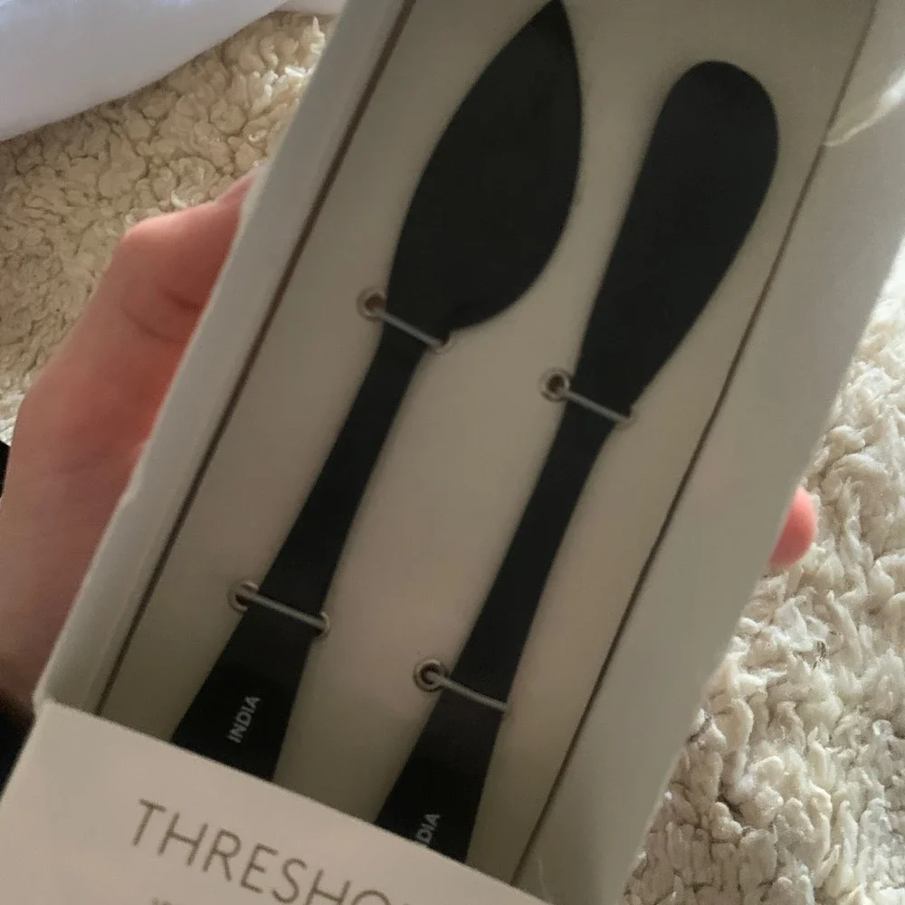 Threshold Bridgeport‎ Black Stylish Cheese Knives