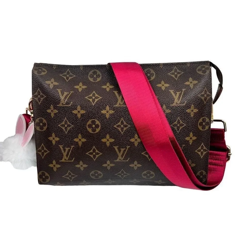 Louis Vuitton LV Cosmetic Pouch Bag Trousse Toilette 26 Browns Monogram