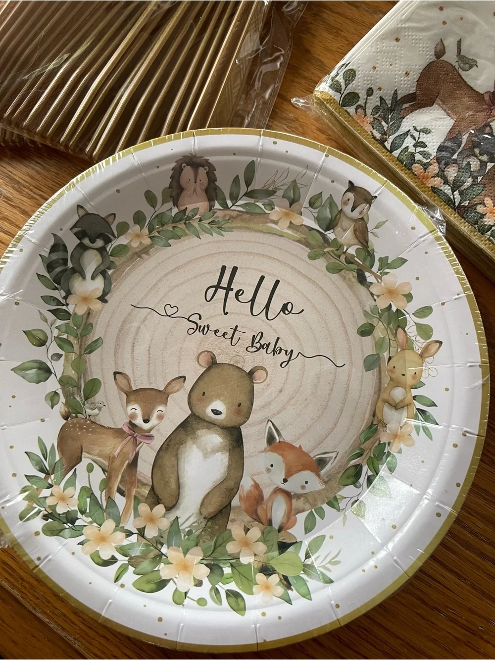 N/A charming woodland