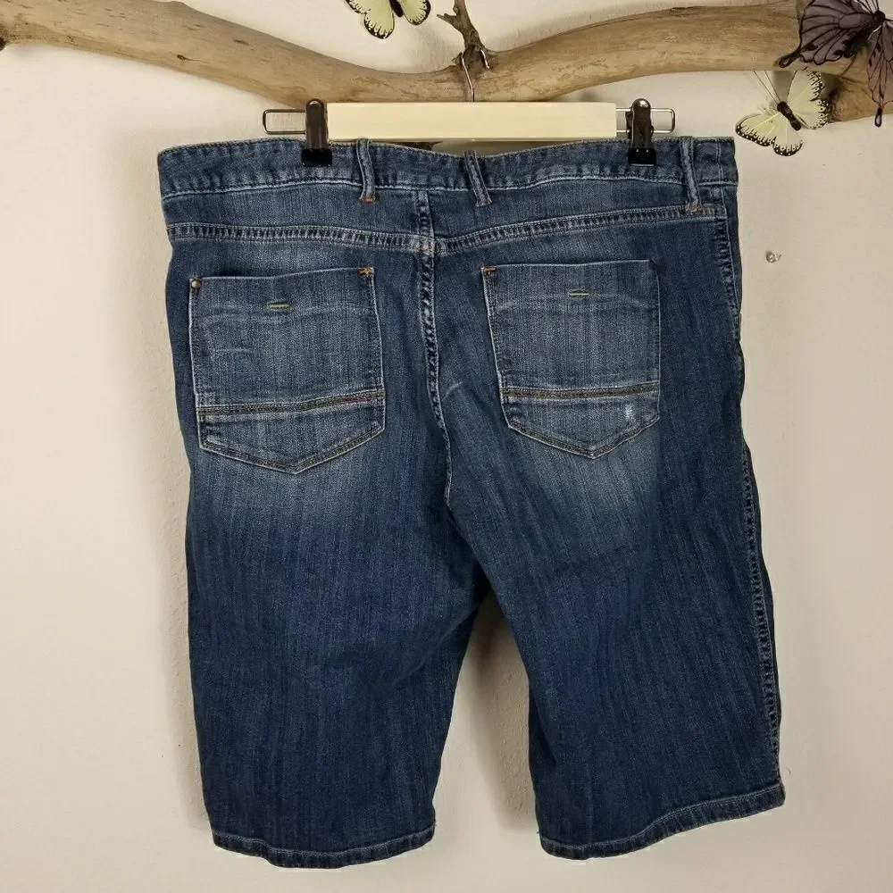 Eddie Bauer distressed well