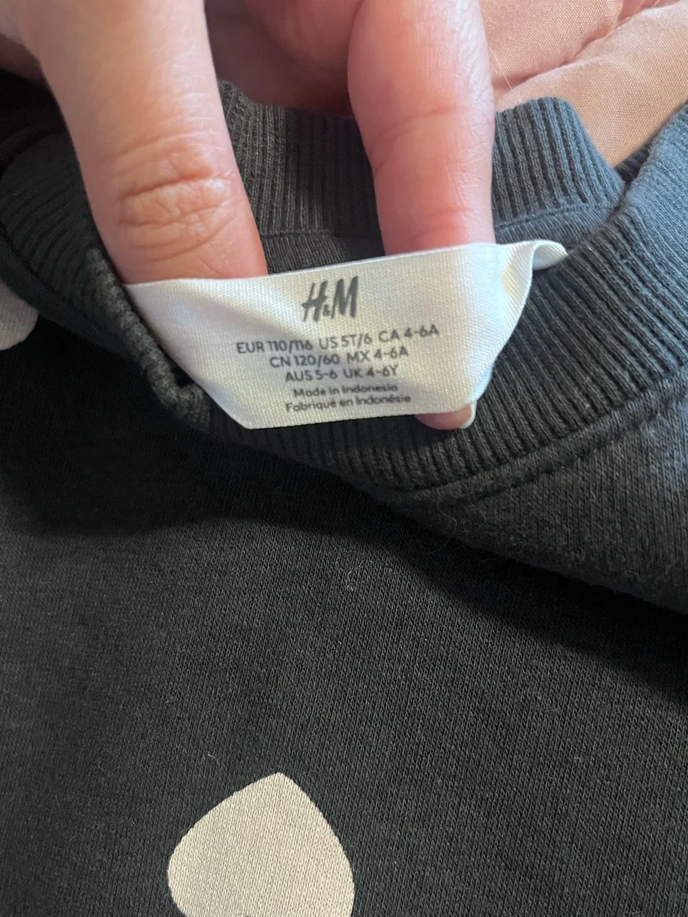 H&M cozy black