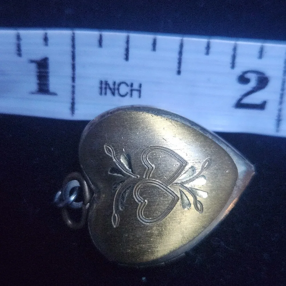 Vintage Gold Tone Etched‎ Double Heart Locket Pendant Charm