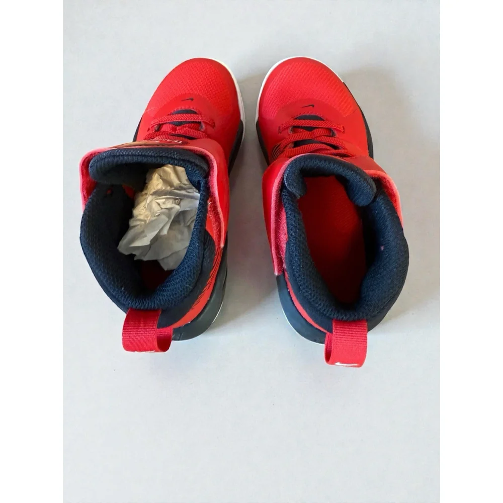 Nike‎ Team Hustle D 10 (PS) Kids Size 11 Color Red Black Running Shoes Kids