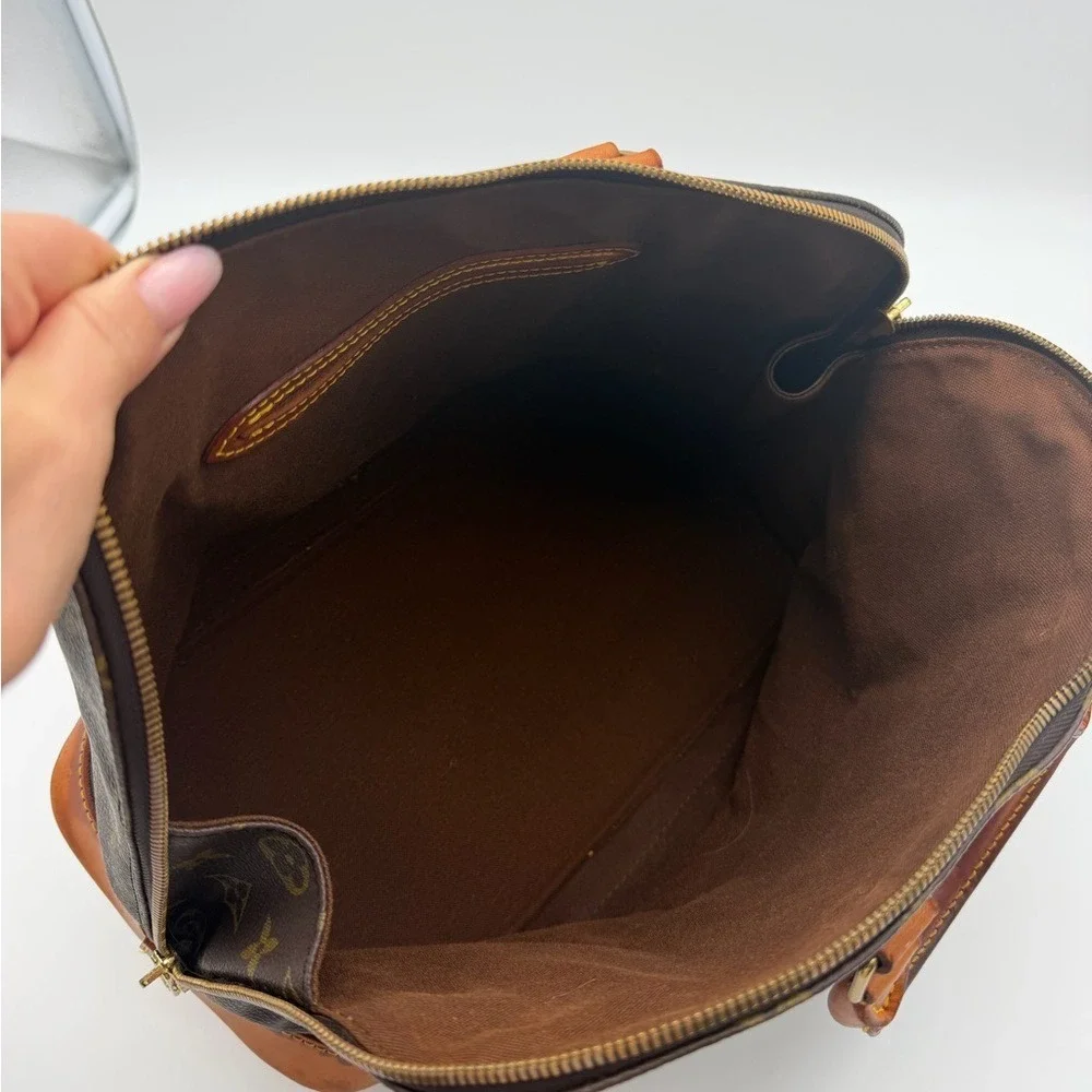 Louis Vuitton authentic louis