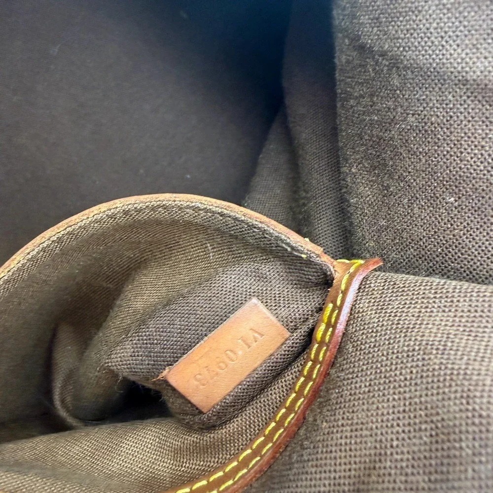 Louis Vuitton authentic louis