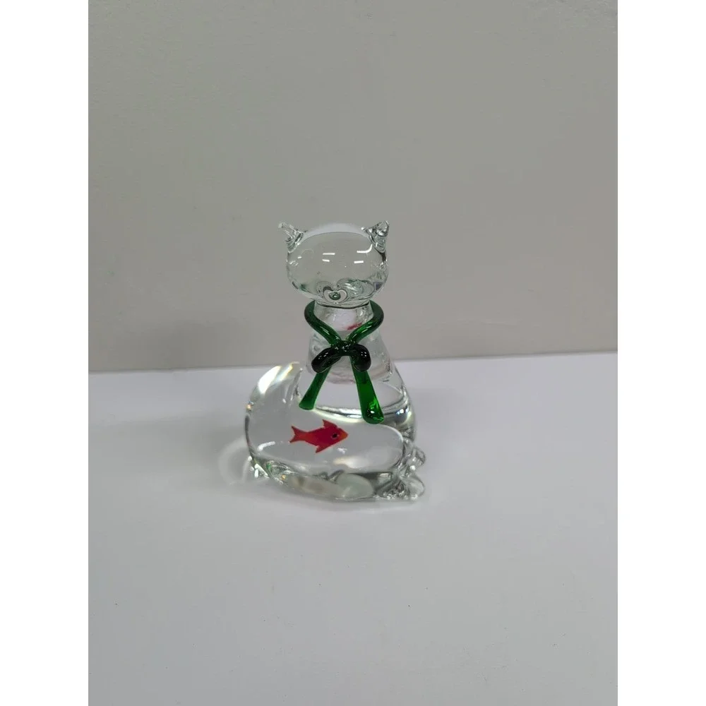 Studio Art‎ Glass Cat with Red Fish in Belly Green Bow Figurine Paperweight 5