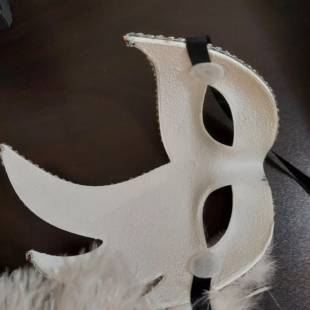 N/A women ostrich