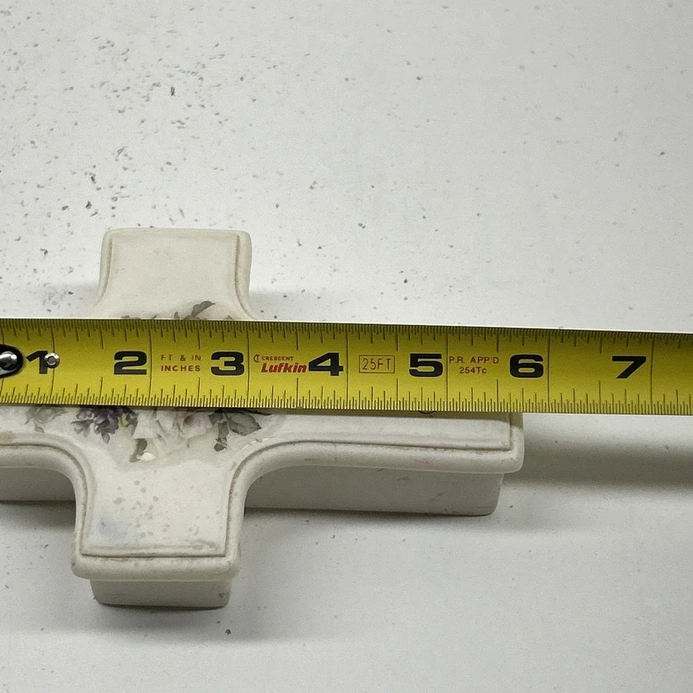 N/A vintage cross