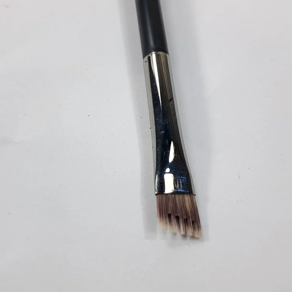 IT Cosmetics Tightliner 10 In 1 dual end brush Bent Liner End tightlining makeup