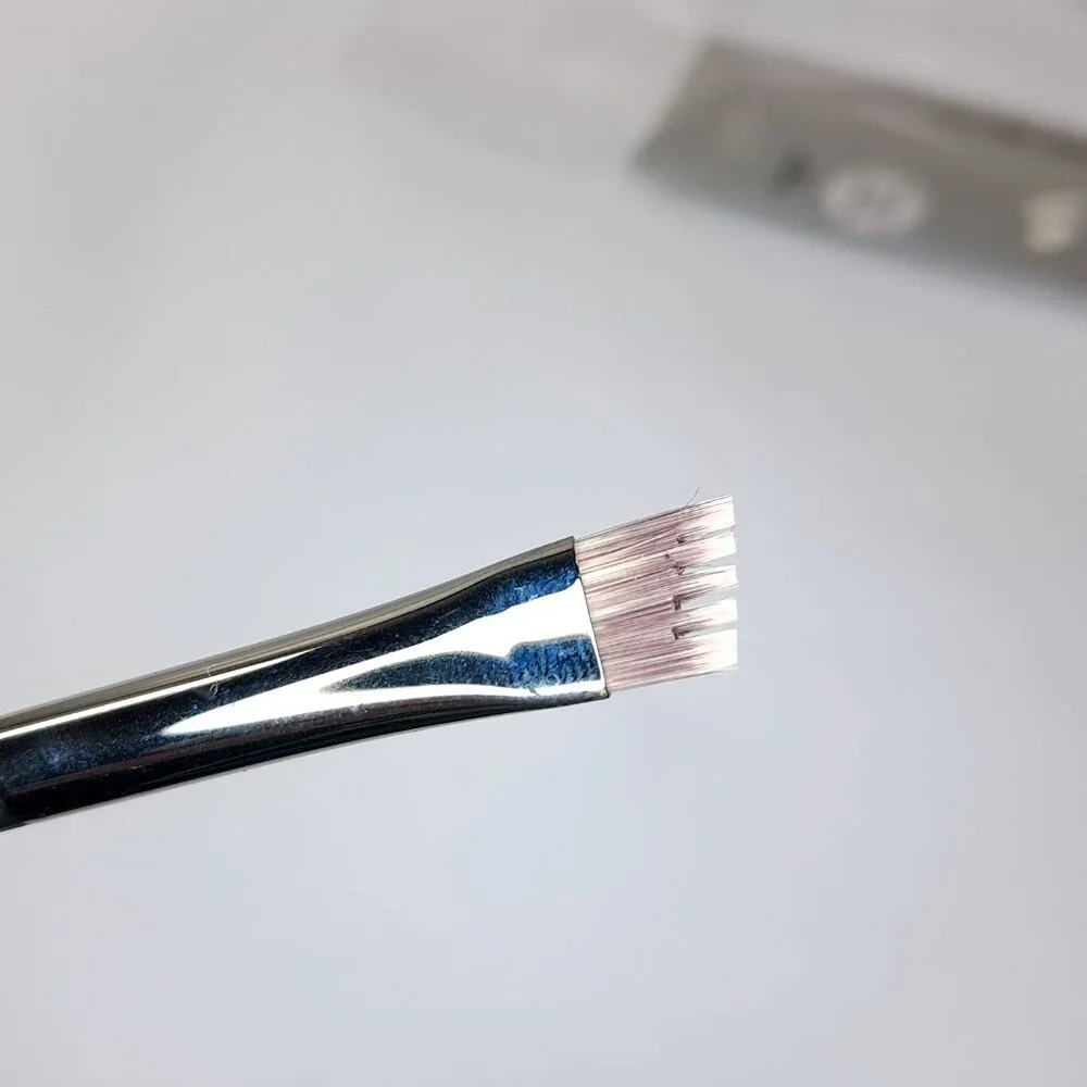 IT Cosmetics Tightliner 10 In 1 dual end brush Bent Liner End tightlining makeup