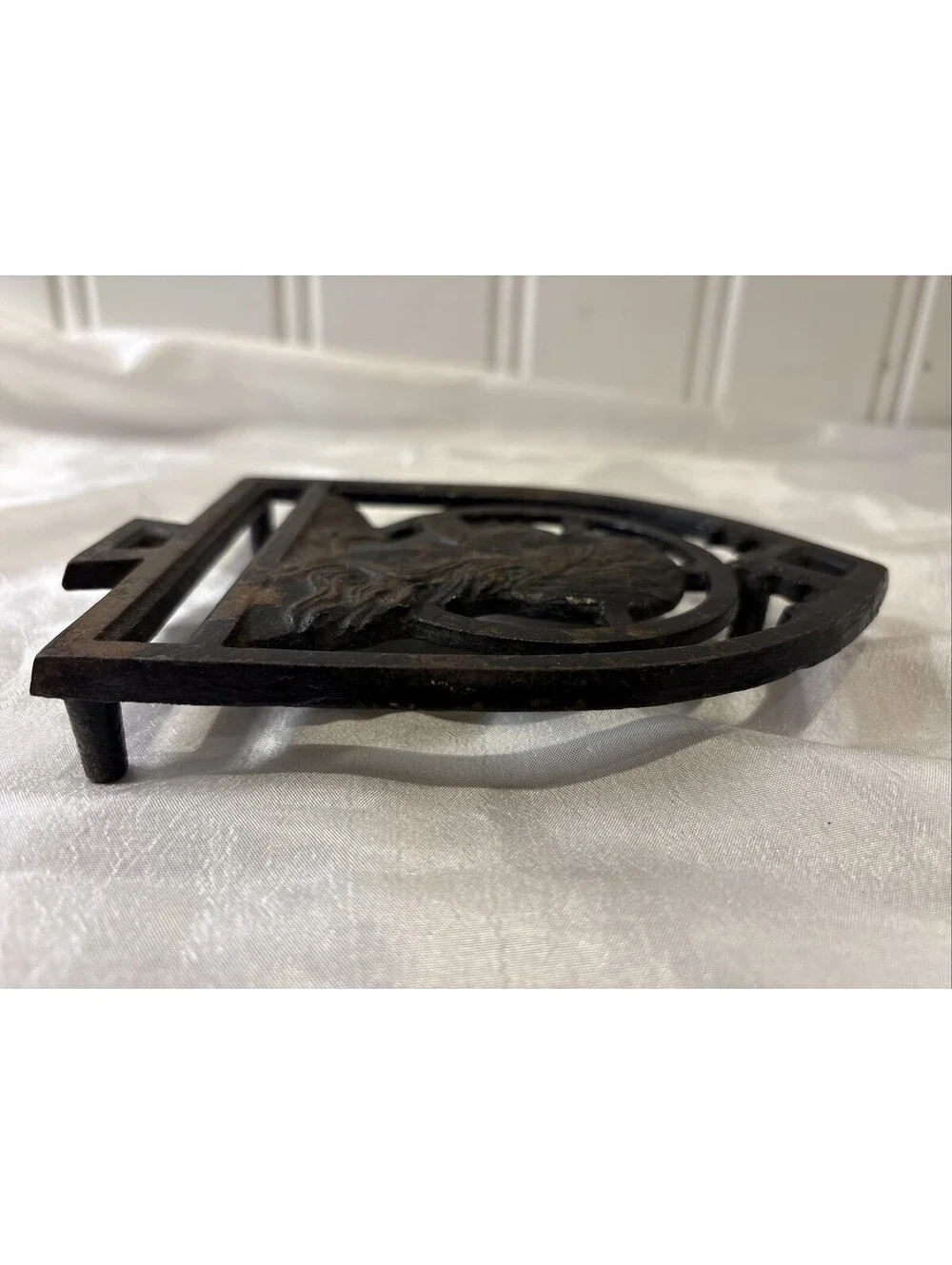 Vintage Antique Cast Iron Religious Trivet of Jesus Hot Pot/Pan Holder w/3 Legs