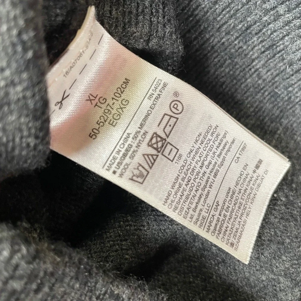 GAP Men's Dark Gray Merino Wool Blend Crew Roll Neck Sweater Size XL‎