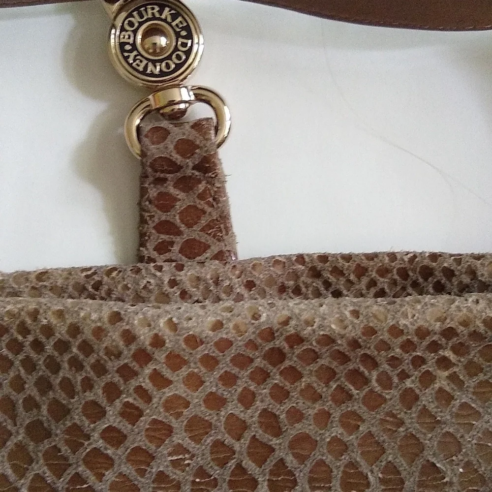 Dooney & Bourke authentic dooney