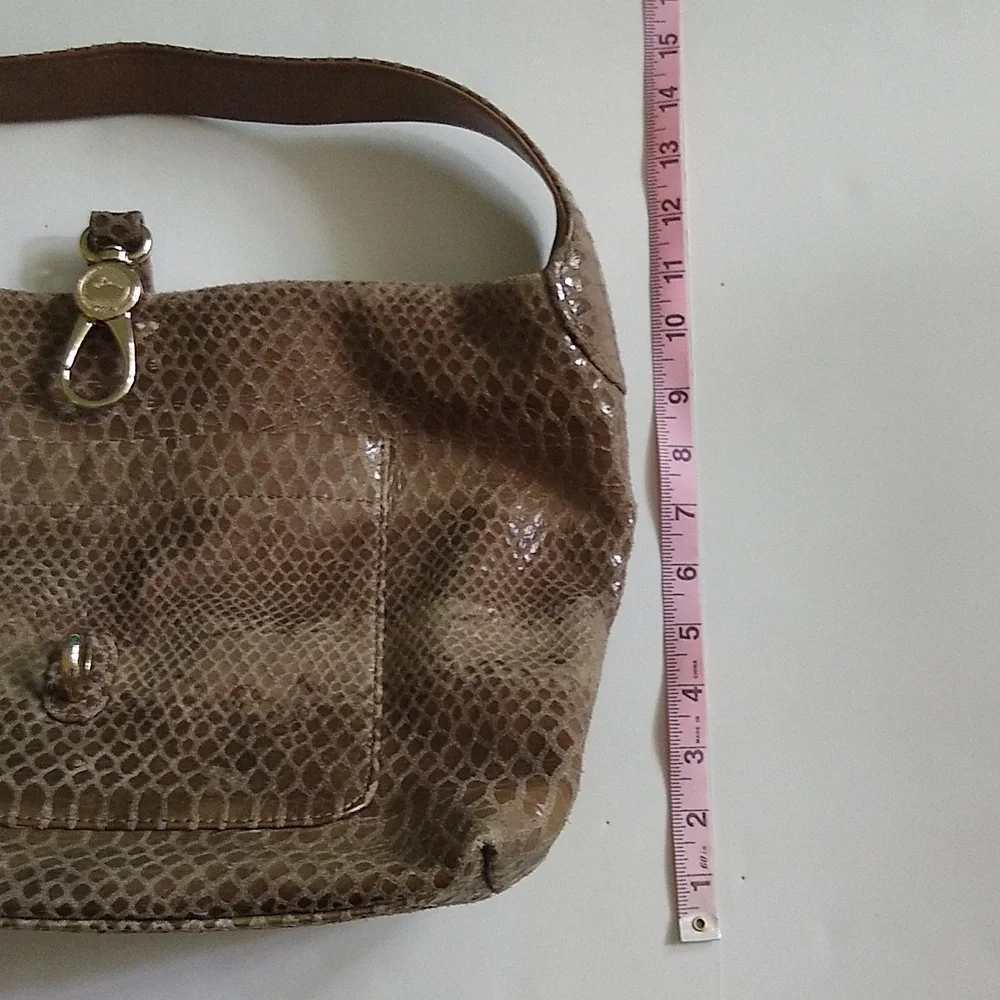 Dooney & Bourke authentic dooney