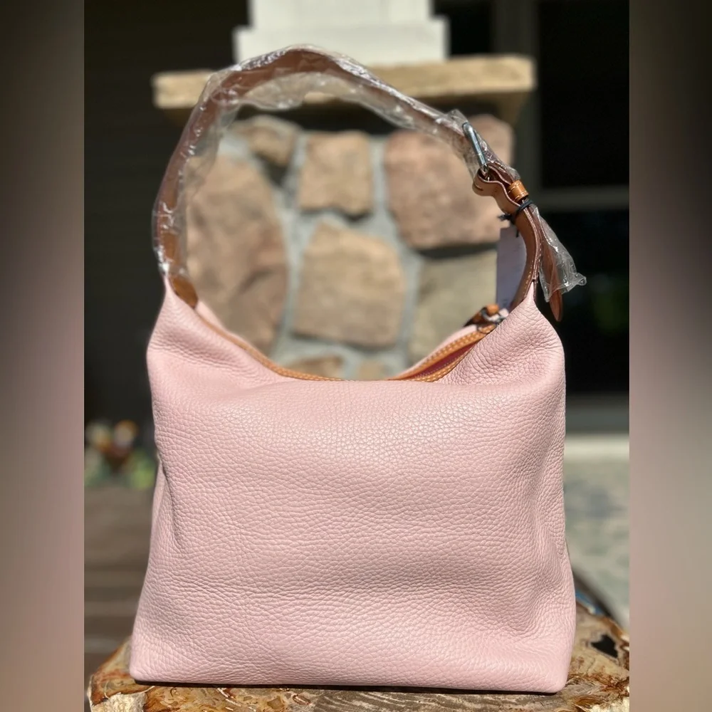 Dooney & Bourke been card