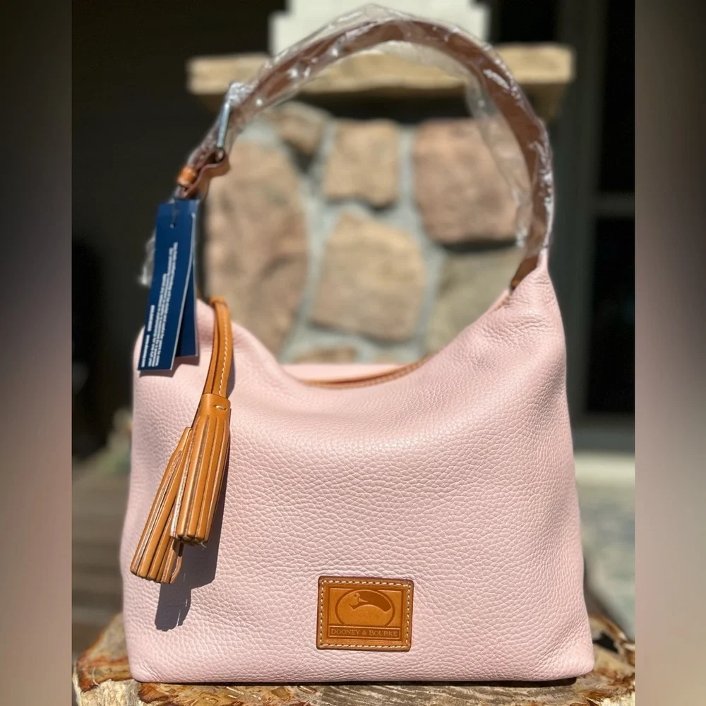 Dooney & Bourke shoulder timeless