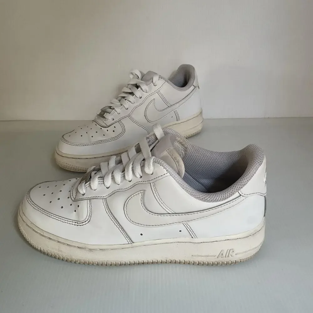 Nike classic versatile