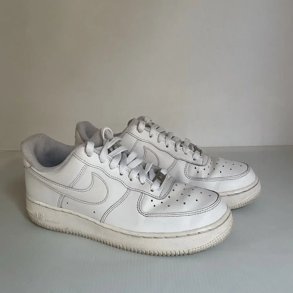 Nike classic versatile