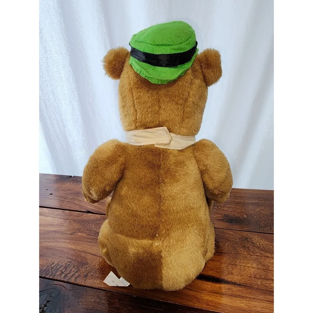 Vintage Yogi Bear 1996 Hannah Barbara Plush‎