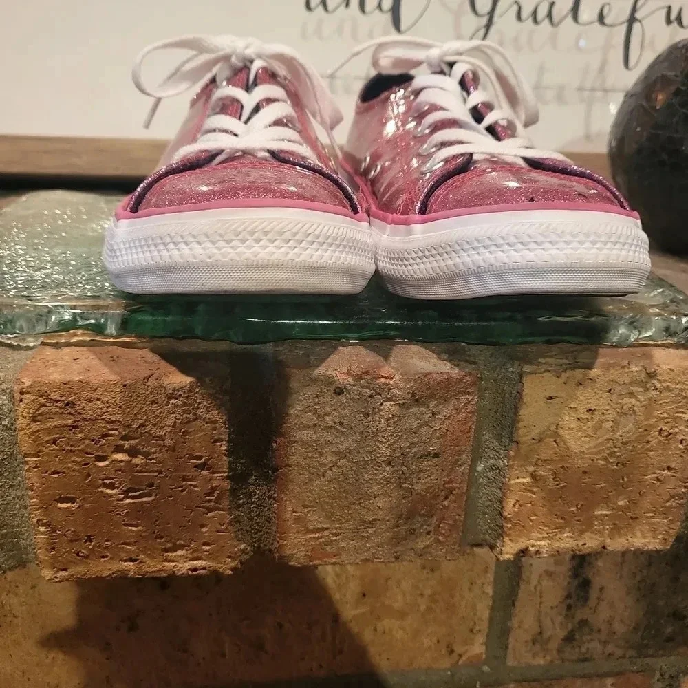Converse galaxy minimal girls