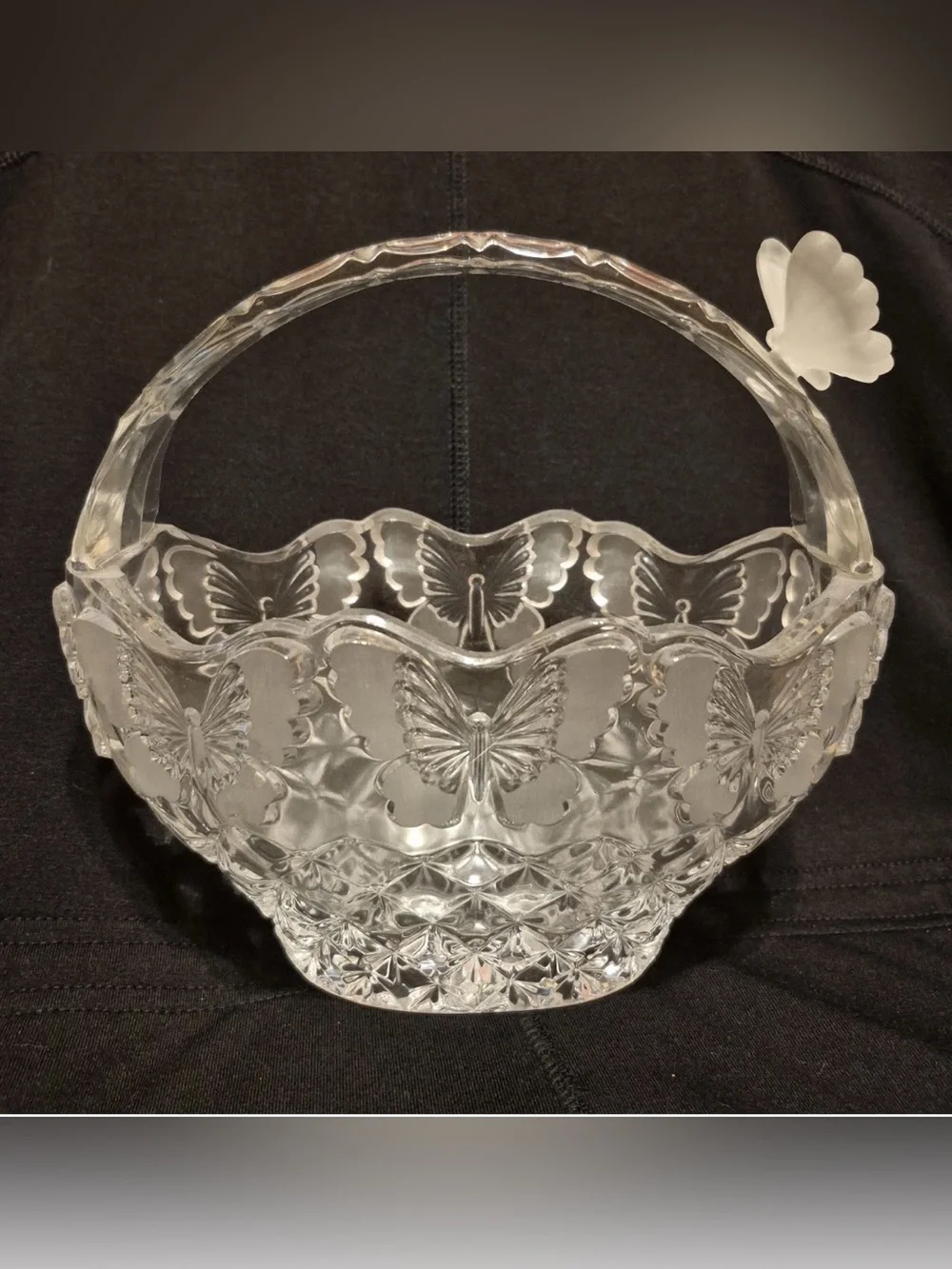 unbranded refined basket
