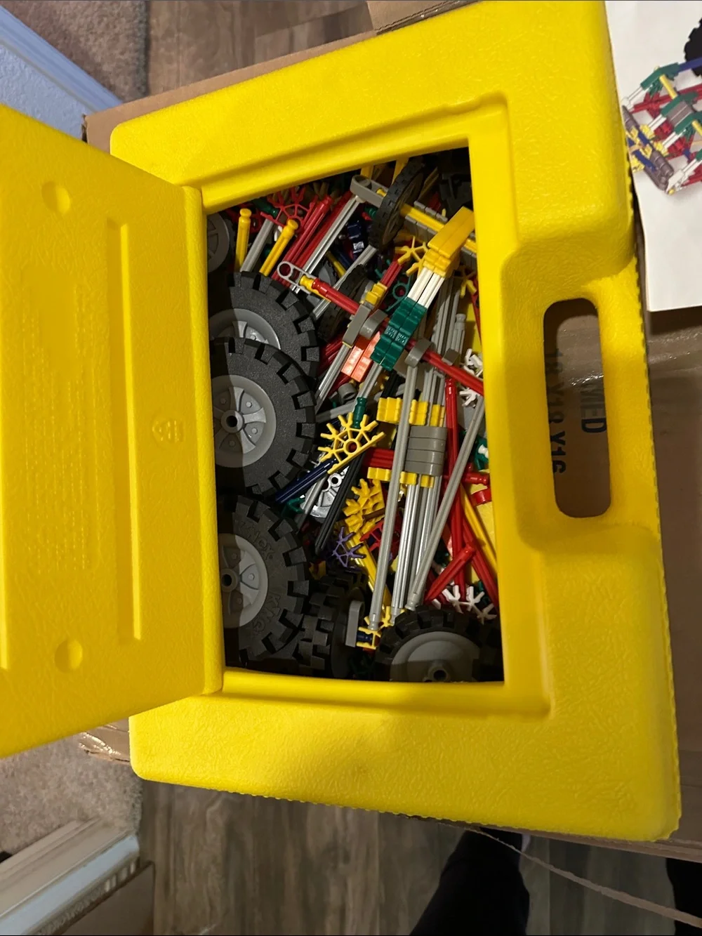 Knex bright yellow