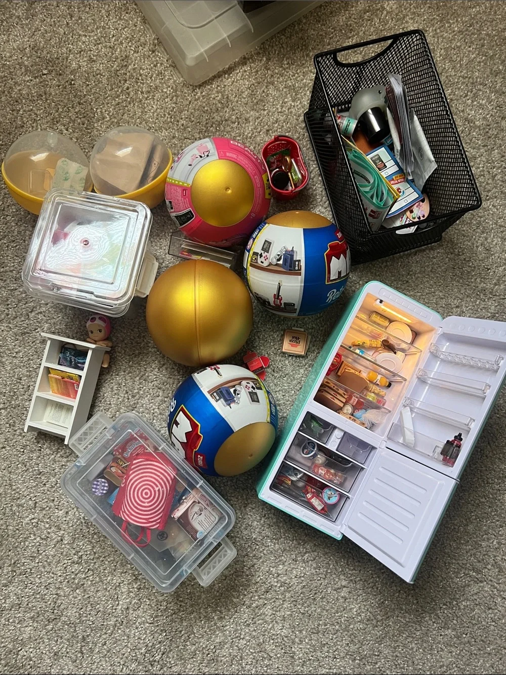 MiniBrand Playset.