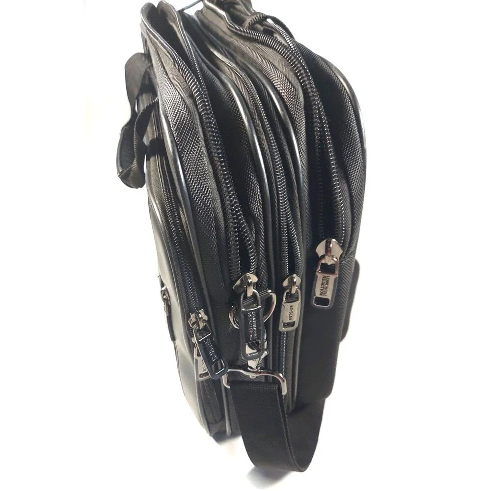 Kenneth Cole Reaction pre owned