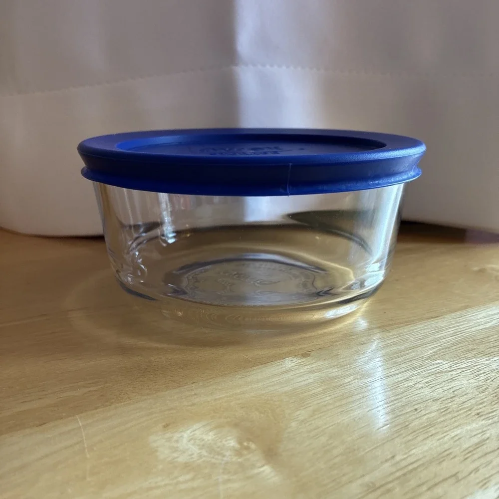 Pyrex 2 Cup Glass Storage Bowl Blue Lid