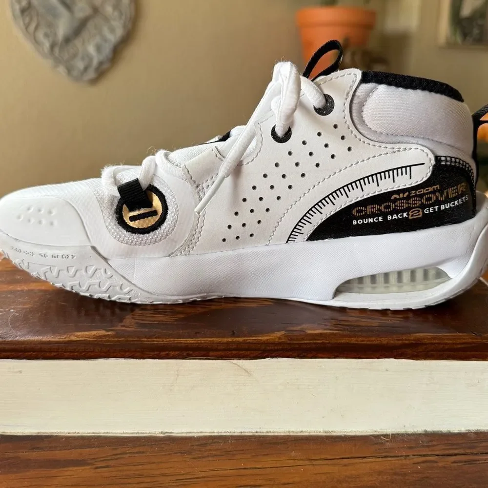 Nike shipping unit