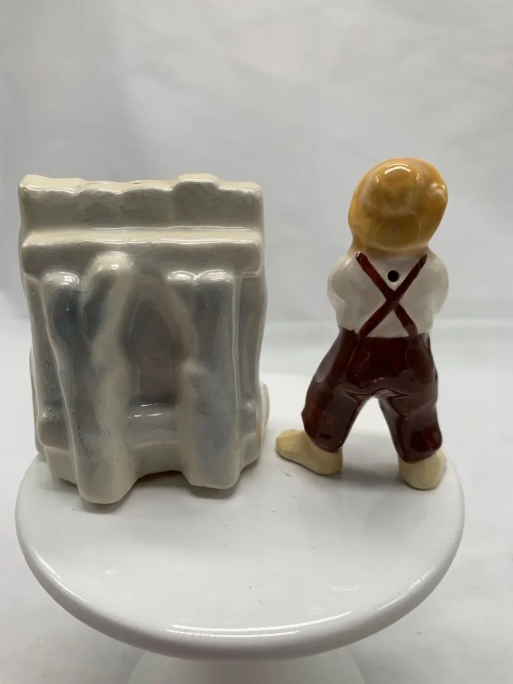 Vintage Huckleberry Finn Ceramic Salt and Pepper Shakers Set