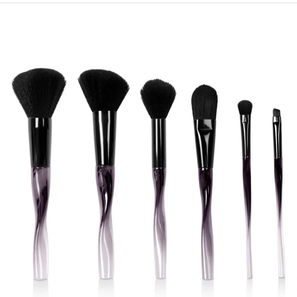 Glitterati Culture six brushes