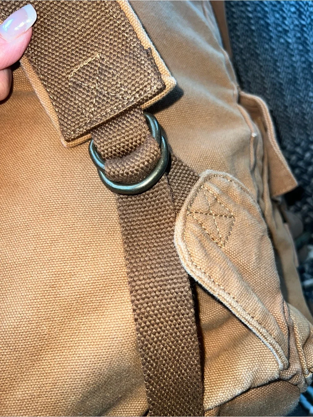 N/A pockets complements trim
