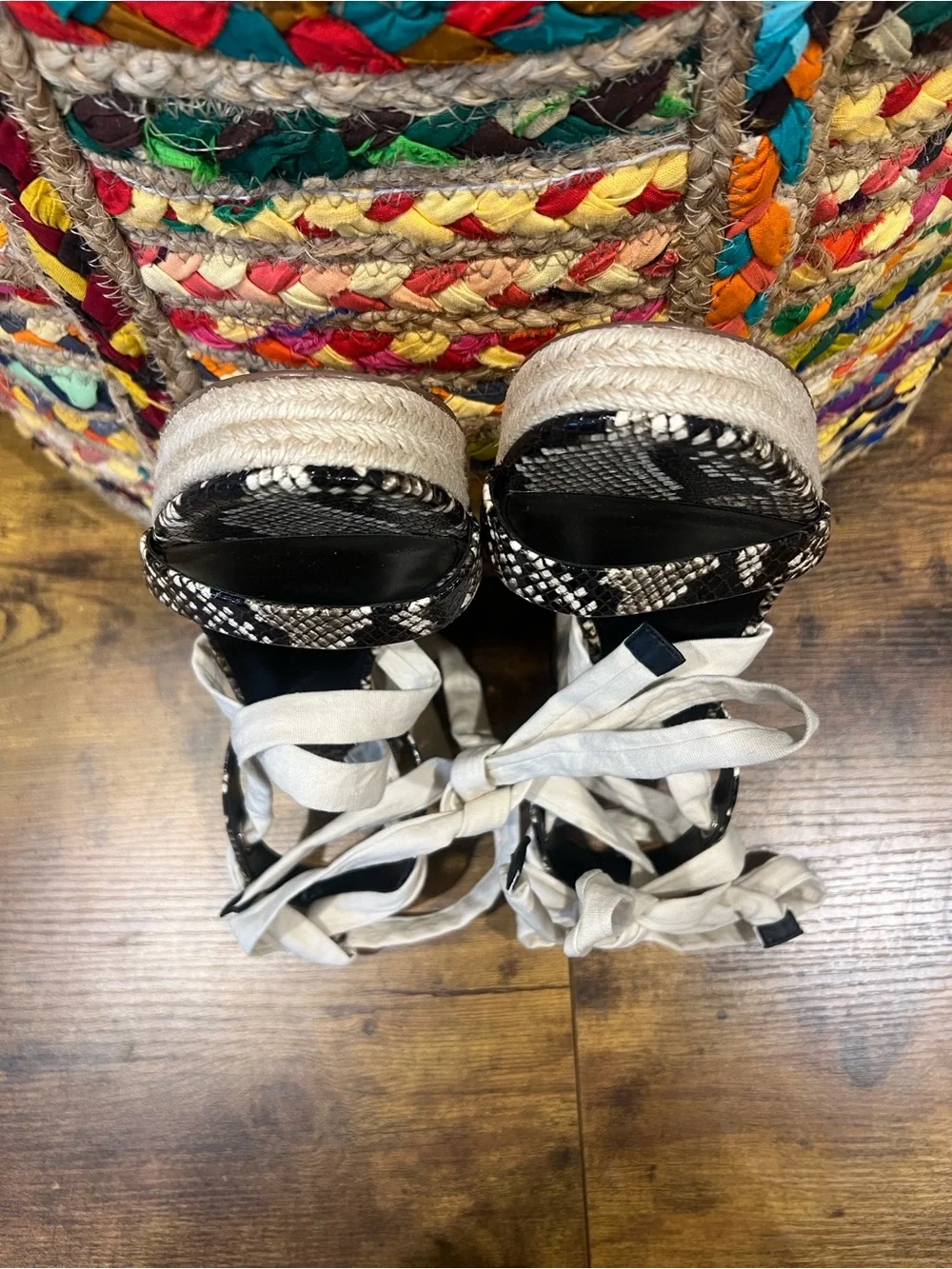 VinceCamino Roreka Wraparound Tie Espadrille Sandal In Warm Vanilla:Size 7.5