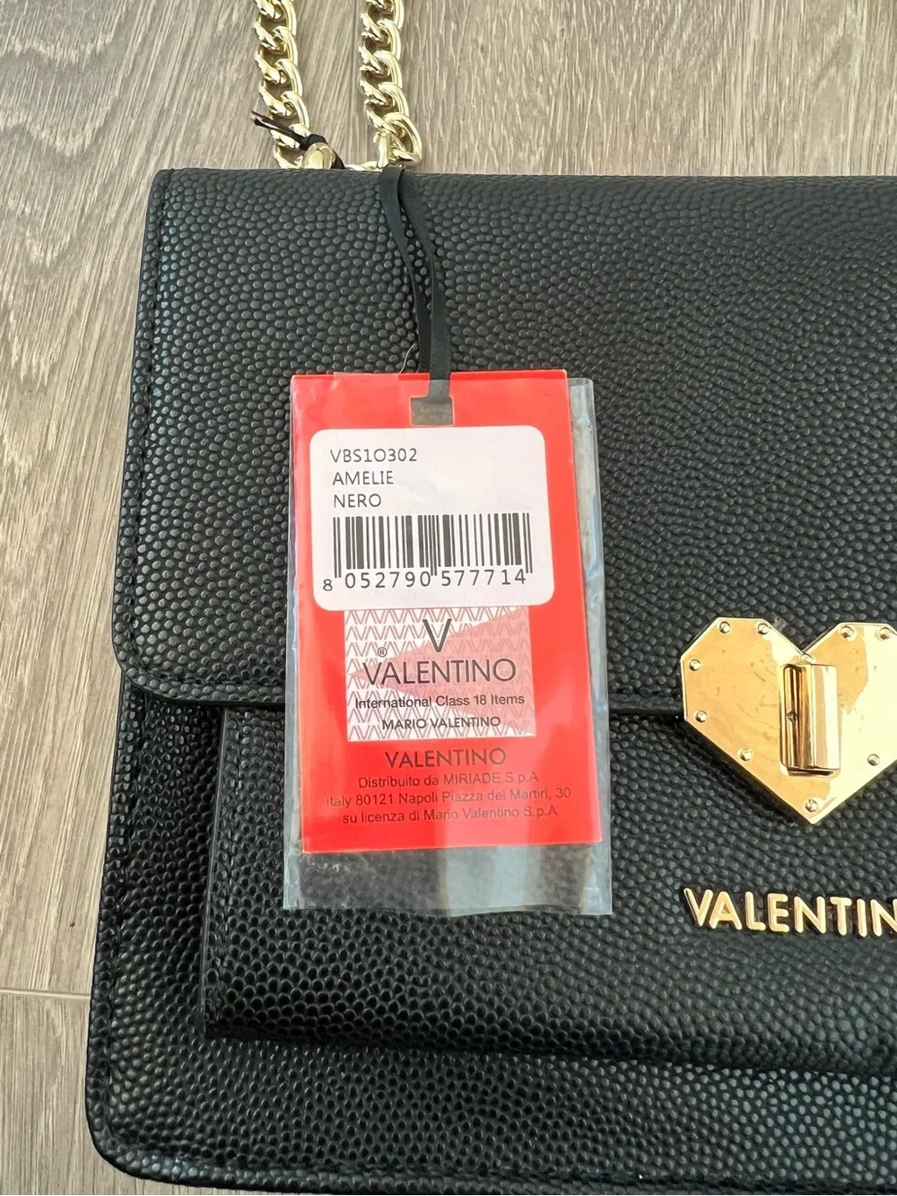 Valentino nwt there