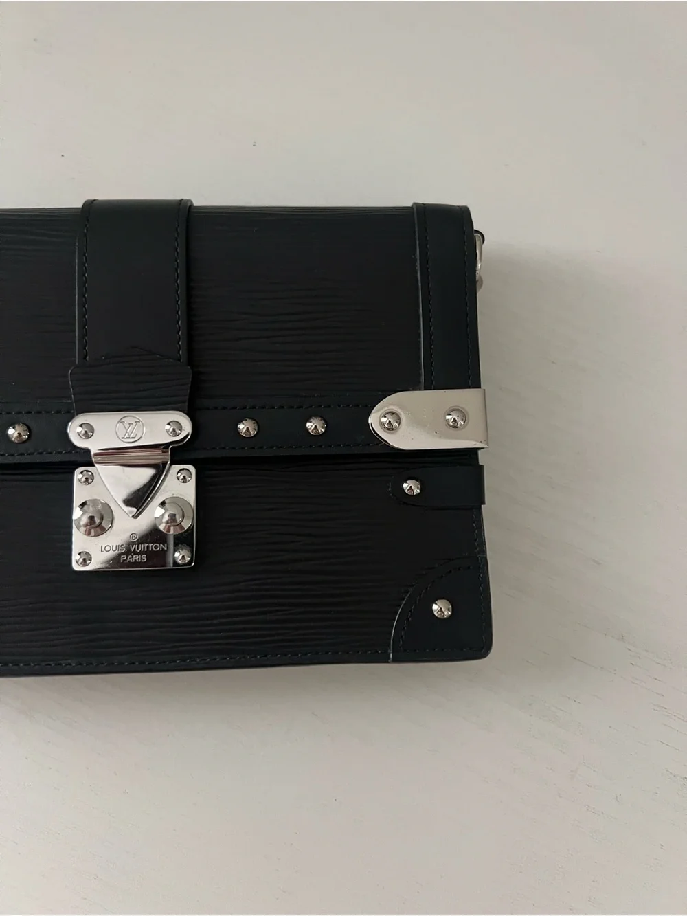 Louis Vuitton authentic louis