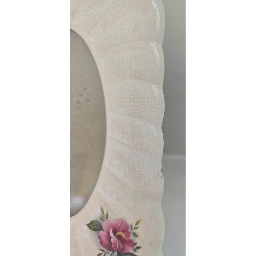Vintage Ceramic Floral Picture Frame Scalloped‎ Edge Crazed Glaze Oval Opening